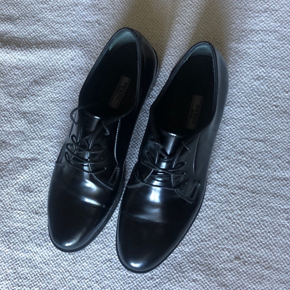 Prada Black Leather Women's Oxfords - Picture 7 of 10